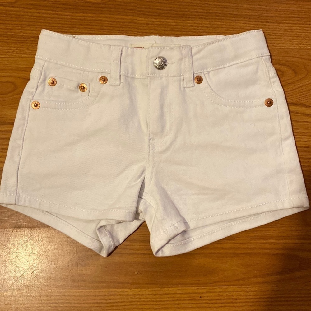 Levi Shorty Short size 6 Reg (CI)